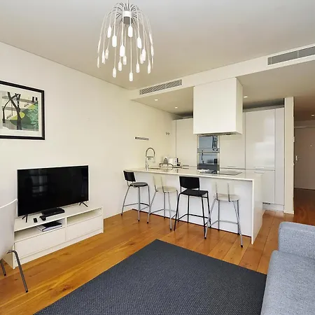 Sunny & Bright Amoreiras - Checkinhome Apartment Lisbon