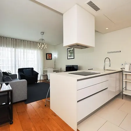 Apartment Sunny & Bright Amoreiras - Checkinhome Lissabon